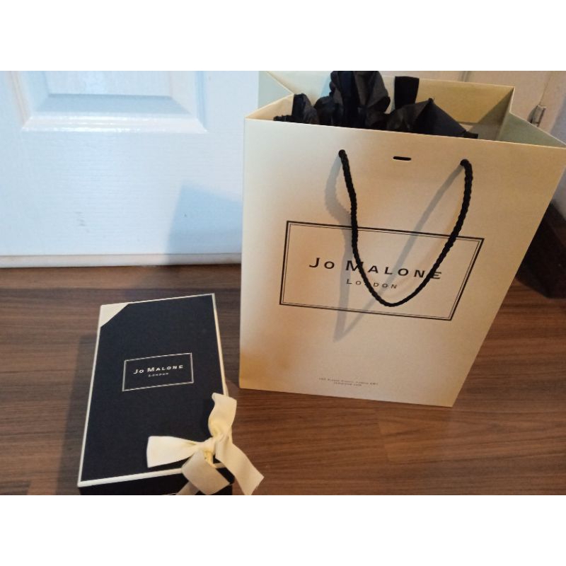 เทียนหอม Jo Malone English Pear&Freesia ของแท้ซื้อมาเป็นของขวัญแต่เปลี่ยนใจขายต่อ