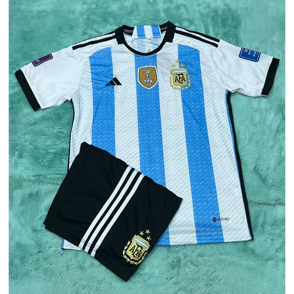 ชุดบอล AR.GENTINA แขนสั้น คอกลม ได้ทั้งชุด เสื้อ+กางเกง มีครบไซส์ ใหม่ล่าสุด