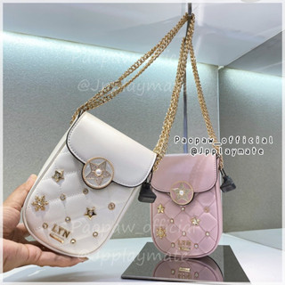 LYN กระเป๋าสะพายข้าง LYN รุ่น LIL STAR MOBILE POCKET  :  LL23CWF048 แท้จากชอป พร้อมอุปกรณ์