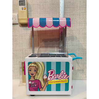 ร้านไอติม Barbie คันใหญ่ค่ะ ไม่มีอุปกรณ์ ของแท้ มีรอยขาวตามภาพ