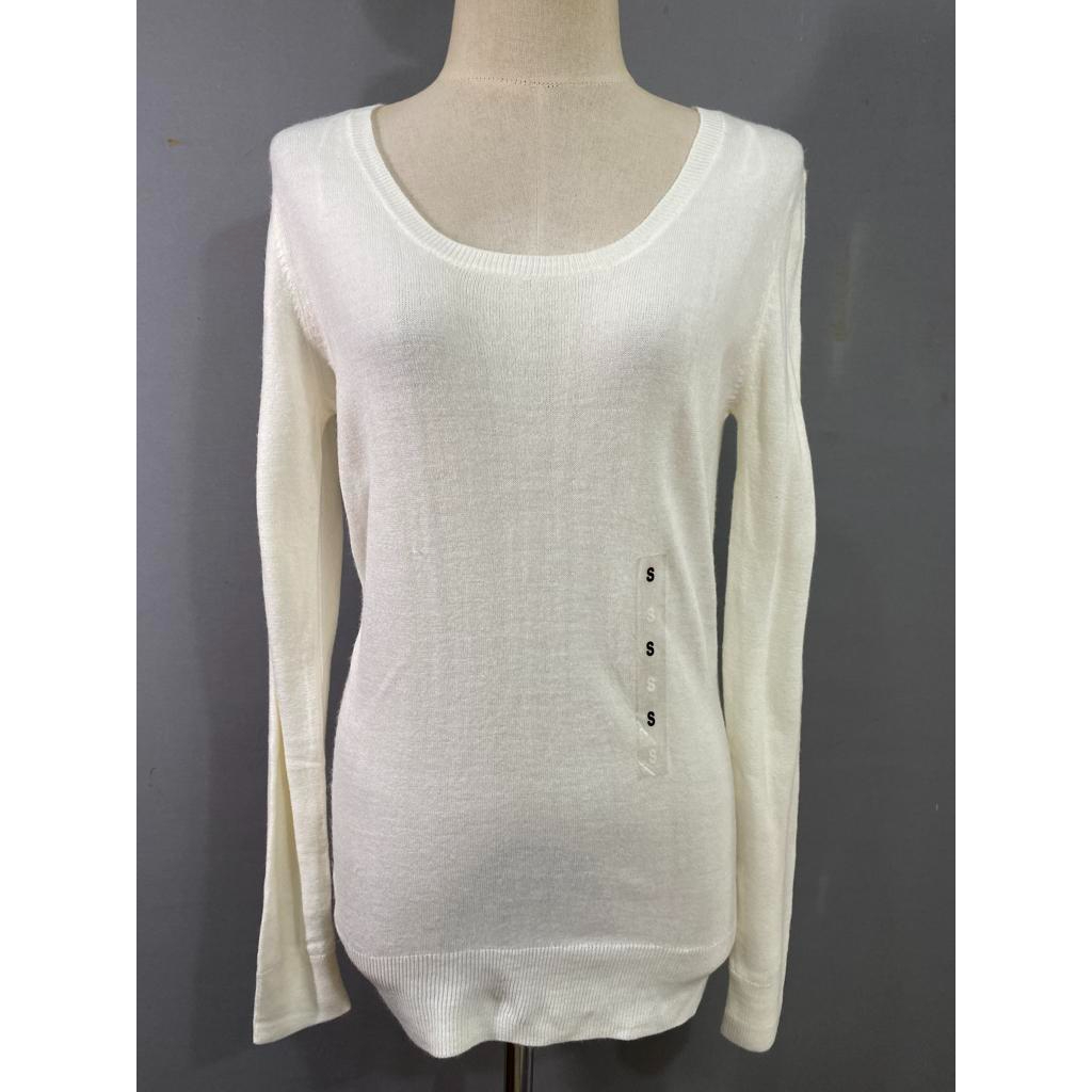 TQF Collection เสื้อไหมพรมคอยู แขนยาว สีขาวออฟไวท์ ผ้านุุ่มยืด สินค้ามือ 1 **ดูขนาดที่รายละเอียดสินค