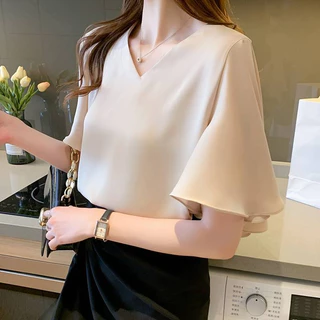 MIKIE💕C07_พร้อมส่งในไทย 🚚อก 40-60 ++ เสื้อแขนระบายสาวพลัสไซส์ คอวี ผ้านิ่มใส่สบาย