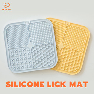 Bite Me Silicone Lick Mat จานเลียติดผนังสำหรับสุนัข นำเข้าจากประเทศเกาหลี KR