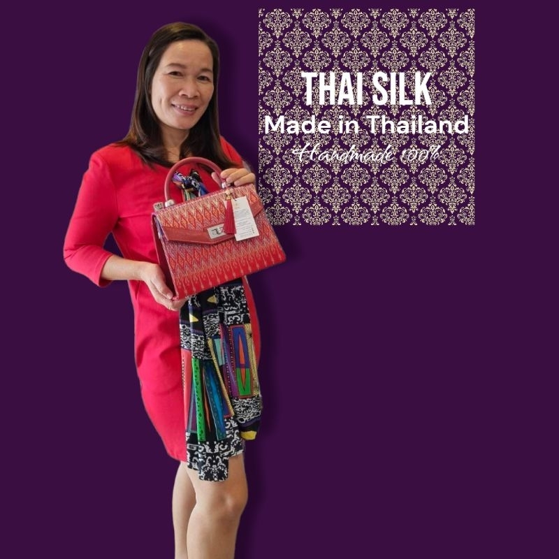 กระเป๋าผ้าไทยสีแดง Red collection