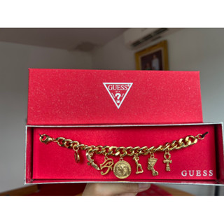 **พร้อมส่ง** BOX SET GUESS กล่องสีแดง วิบวับงานดีมากๆ ของแท้นะคะ นำเข้ามาไม่เยอะเลย