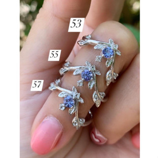 แหวนพลอยแทนสไนท์แท้ (Tanzanite) ตัวเรือนเงินแท้ 925 ชุบทองคำขาว