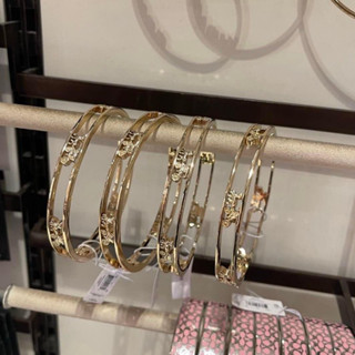 พร้อมส่ง แท้ 🇺🇸💯% New Coach กำไล HORSE AND CARRIAGE BANGLE (COACH 5964) GOLD