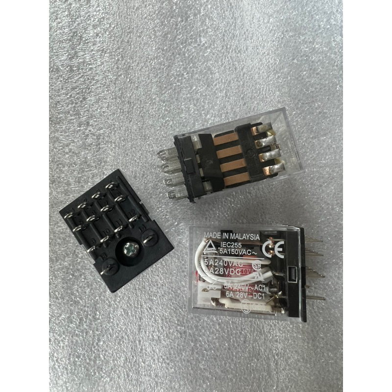 MY4N Relay MY4N  220Vac 12Vdc 24Vac 24Vdc (1ชุด)(PNC) ซ็อกเก็ต PYF14A รีเลย์ MY4N คุณภาพดีเยี่ยมพร้อ