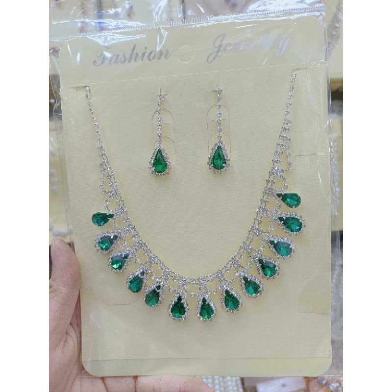 สร้อยเพชรลายสวยๆสำหรับผู้หญิงใส่ออกงานพร้อมส่งค่ะสวยมาใหม่สวยๆ