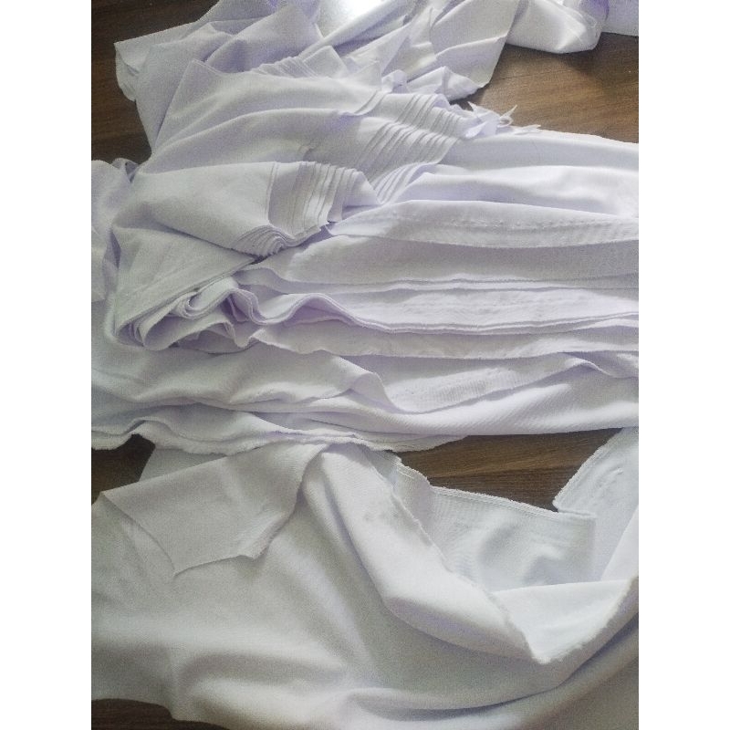 เศษผ้าขาวขนาดเท่าฝ่ามือ ผ้าธรรมดา ขายเป็นกิโล โลละ57บาท