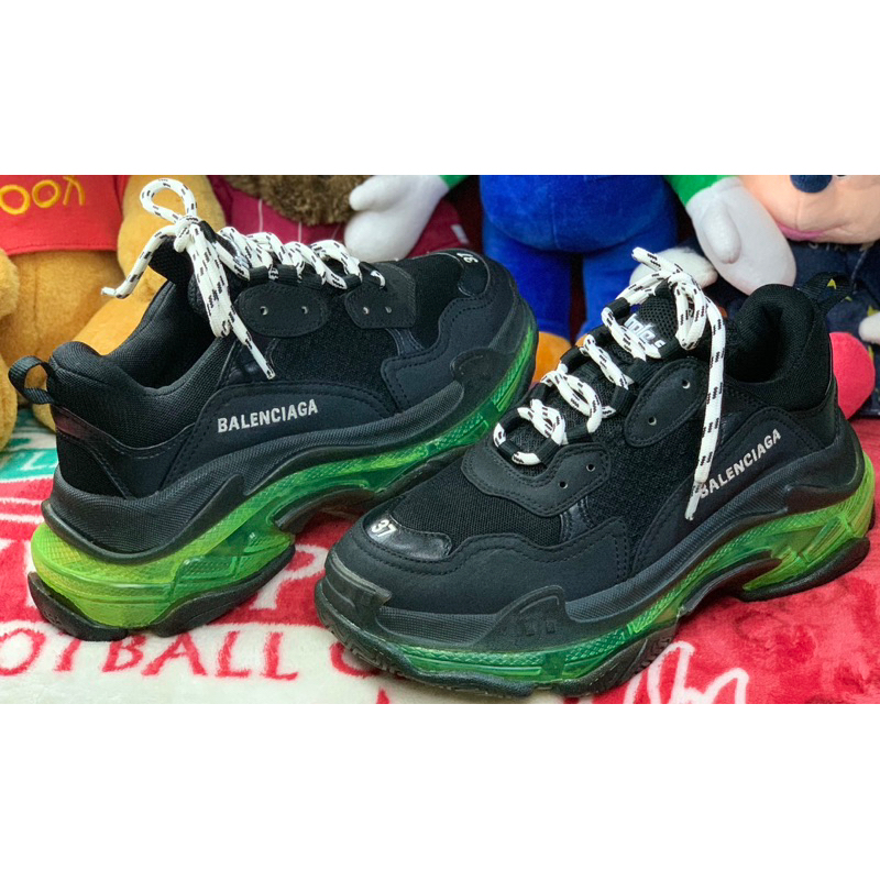 รองเท้าผ้าใบ BALENCIAGA triple s size37 มือ2 แท้⛸️