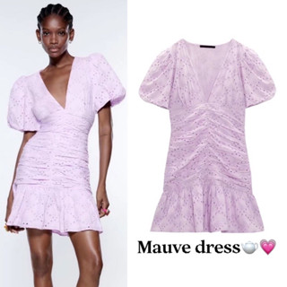 Mauve dress🫖💗💜ชุดเดรสฉลุกระโปรงสั้น คอวี แขนสั้น