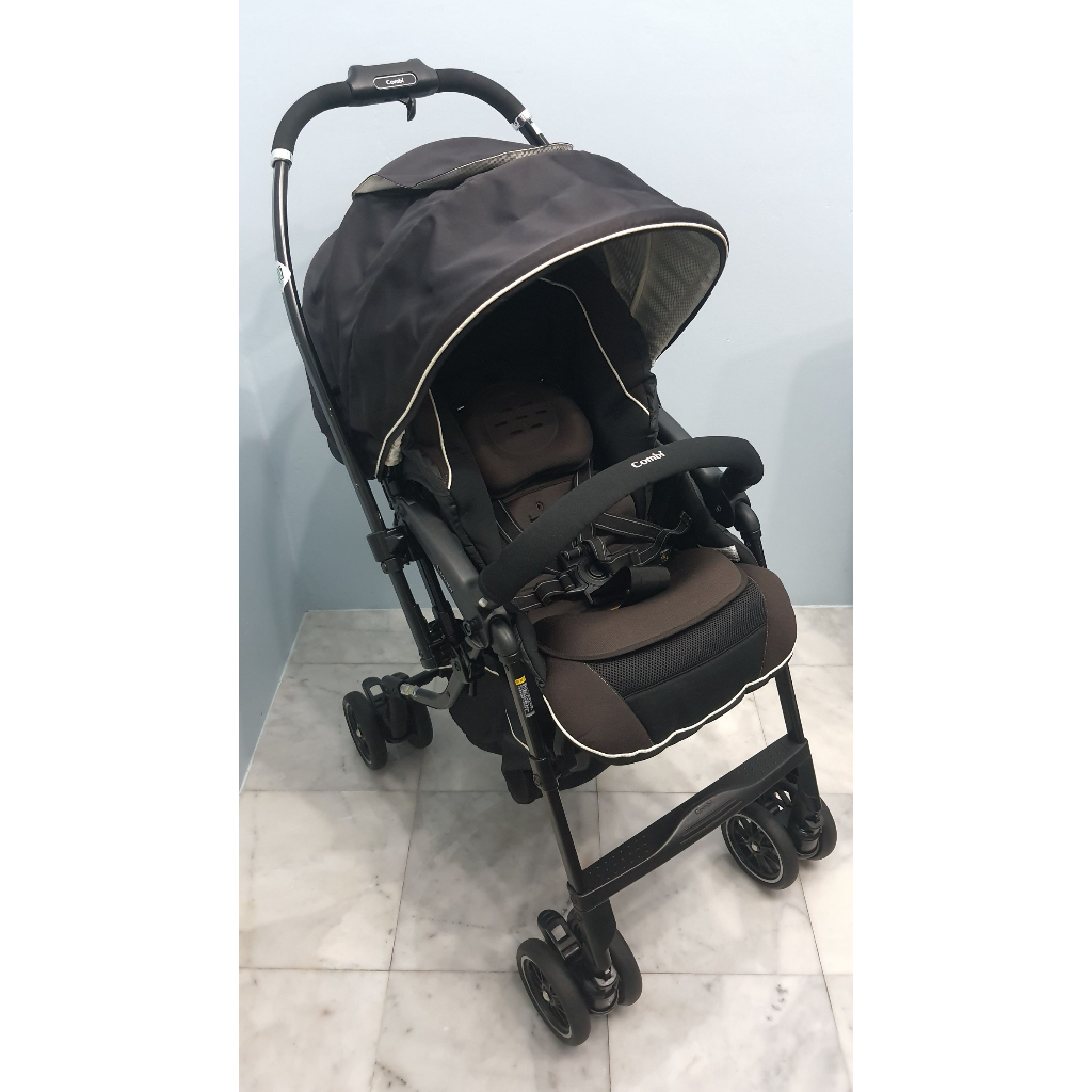 Combi รุ่น Mechacal Handy Auto4Cass