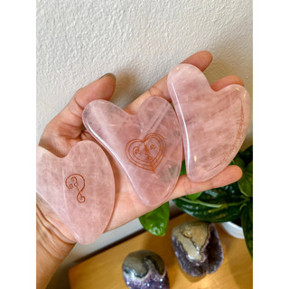 Rose Quartz Gua Sha Thai Yantra Collection กัวซา โรสควอตซ์ ลวดลายยันต์ ของไทย