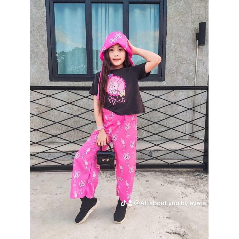 ชุดเซ็ต 3 ชิ้น กางเกง+เสื้อ+หมวก ลายpiglet สีชมพู