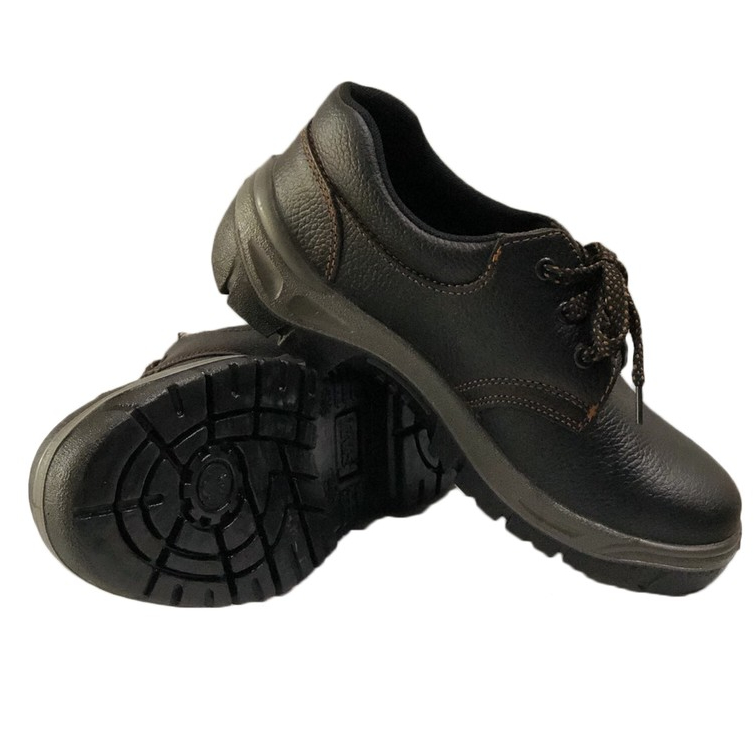 รองเท้าเซฟตี้ Safety Shoes รองเท้านิรภัย หนังวัวแท้ หัวเหล็ก สีดำ แบรนด์ LUCKY CAT (เป็นสินค้าโล๊ะสต๊อก  มือ1)