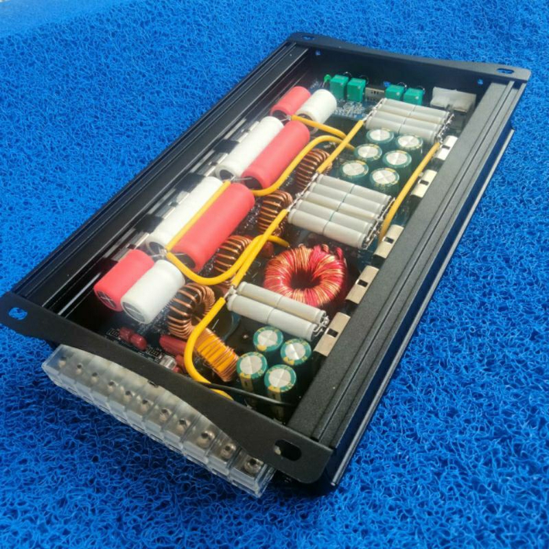 Power Amp Class D 4 channel รหัส D 220.4  4×200w ขับเสียงกลางแหลม ใส่กับรถยนต์