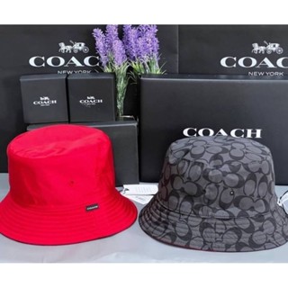 Coach หมวกใช้ได้ 2 ด้านสีเทาลาย c และสีแดงผ้าไนลอนซักได้น้ำหนักเบา