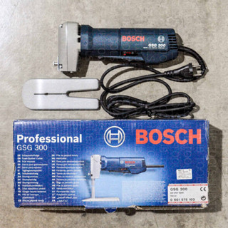 BOSCH GSG 300 เครื่องตัดโฟม-ฟองน้ำ พร้อมฐานรองเลื่อย # 0601575103(ของแท้)