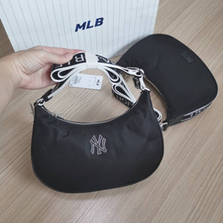 พร้อมส่ง MLB Nylon New Hobo Bag กระเป๋าโฮโบ สะพายข้างสีดำ🖤🖤 logo NY