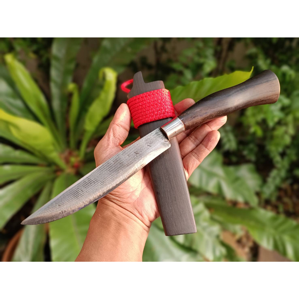 โบวี่ มีดโบวี่ bowie knife มีดเหน็บ มีดเดินป่า มีดแคมป์ ใบ 6.8” เหล็กตะไบ ตีร้อน ด้าม-ฝักไม้พะยูง