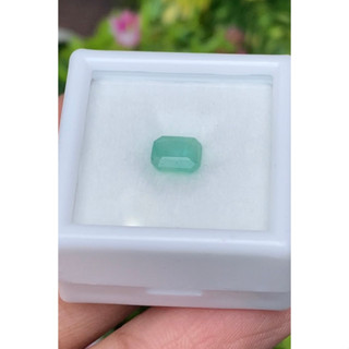 พลอย มรกต Natural Emerald แซมเบีย 0.76 กะรัต (Cts.)