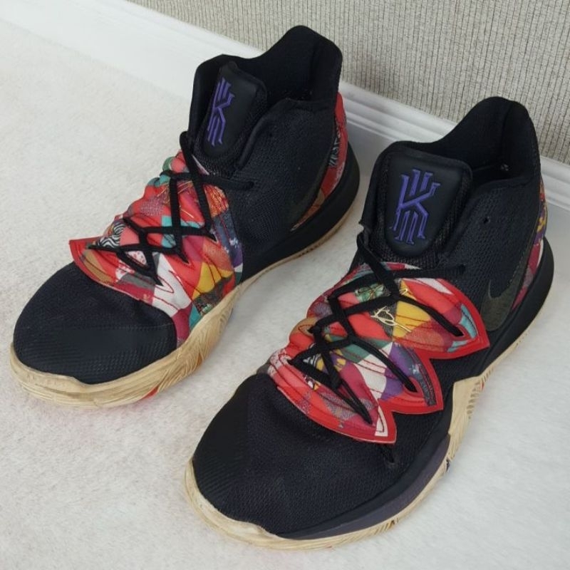 รองเท้ามือสอง  Nike Kyrie 5 (Size 42 / 26.5 Cm.)