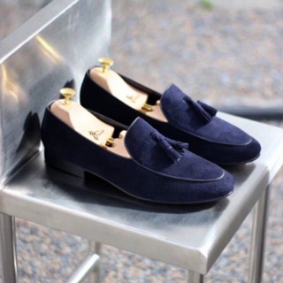 British รองเท้าหนังกลับ รุ่น Tassel Loafers Suede (Navy)