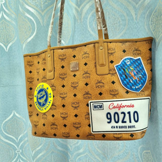 ไม่มีใบลูก mcm Reversible Liz Shopper in Visetos ขนาด 28.0 x 36.0 x 17.0 cm  Handle drop: 24 cm #toni