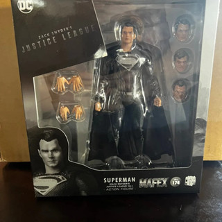 ของเล่นดีซี ฟิกเกอร์ Zack Snyders Justice League MAFEX No.174 Superman (Black Suit)