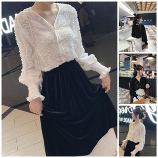 พร้อมส่ง : เสื้อลูกไม้บางเบาใส่สบายสไตลล์เกาหลี [EE19]