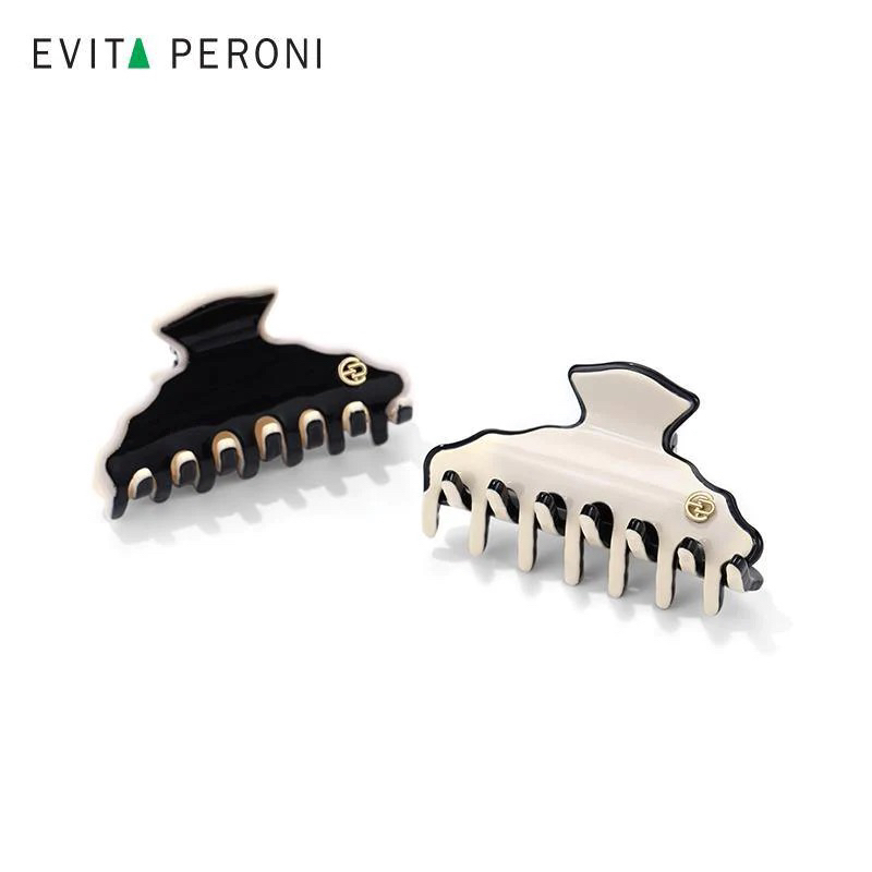 Evita Peroni ของแท้ พร้อมส่ง Falecia Medium Hair Claw