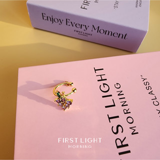 First Light Morning : Kyoho Ear Cuff ต่างหู ต่างหูน่ารัก ต่างหูหนีบ ต่างหูประดับคริสตัล (ราคาต่อ1ข้าง)