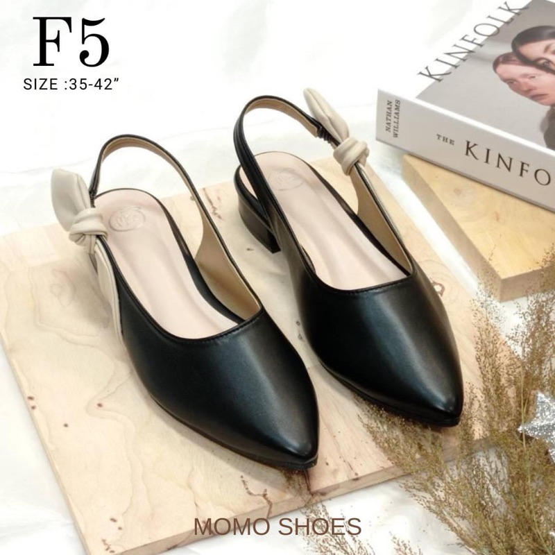 NEW momo shoes รองเท้าหนังเปิดส้น สีดำ size 38