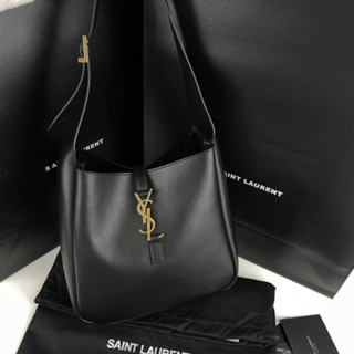 #ysl #le5a7 #softsmoothleather เกรด vip หนังแท้ หนังนิ่มมาก Size 23cm  อุปกรณ์ full box set