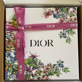 🔖 ป้ายไทย กล่องของขวัญ  DIOR