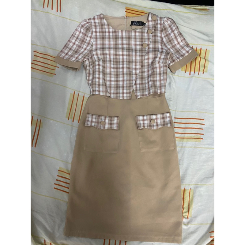 เดรสทำงาน ป้าย pawi ไซต์ s