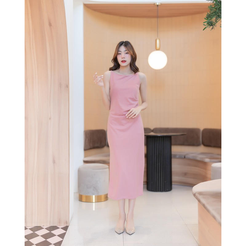 Lady MADE Kloset  ชุดเดรสยาวสีชมพูกะปื รุ่นเลดี้ เดรสออกงานสวยๆ Lady Collection LM001