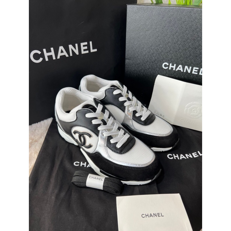 New Chanel รองเท้าผ้าใบ  Size 40