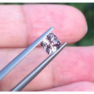 พลอยสปิเนล(Spinel) นน0.86กะรัต