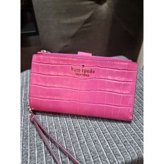 🇺🇲✈️ ของแท้ 100% กระเป๋าสตางค์  Michael Kors Phone Wallet Wristlet Croco Embossed  รุ่นขายดี ฟังก์ชั่นครบ