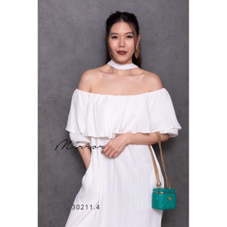 LuSHA SHoULDER-oFF DReSS•• ขอแนะนำ...แมกซี่เดรสปาดไหล่ระบาย สวยเก๋ สไตล์น้อยแต่มาก สามารถใส่ได้ทั้งขึ้นไหล่