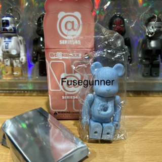 Bearbrick  BE@RBRICK 100% Serie 45 Super Rare Blue Snarkitecture : Daniel Arsham