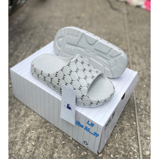 ถูกมากๆๆ🔥🔥 ของแท้ 100% รองเท้า adidas adilette 22 grey