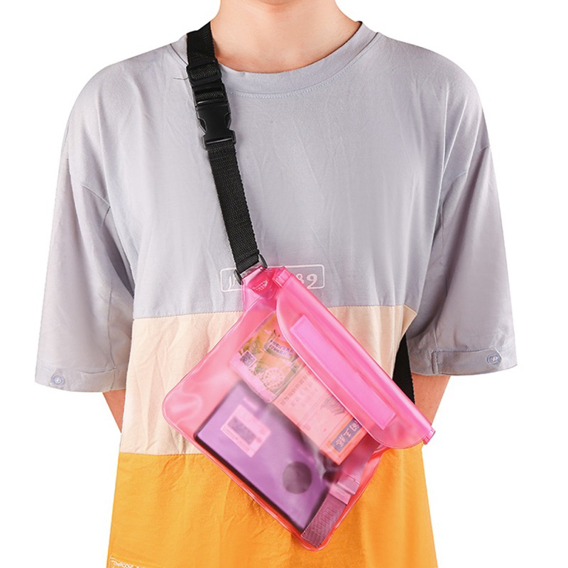 พร้อมส่งในไทย ซองกันน้ำเเบบคาด weterproof bag เเบบหนา ซองโทรศัพท์ ซองมือถือ กันน้ำ4ชั้น ปรับสายคาดได้ ถ่ายรูปทัชสกรีนได้