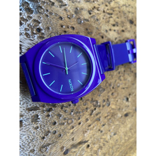 NIXON สีม่วง ของแท้ มือสอง