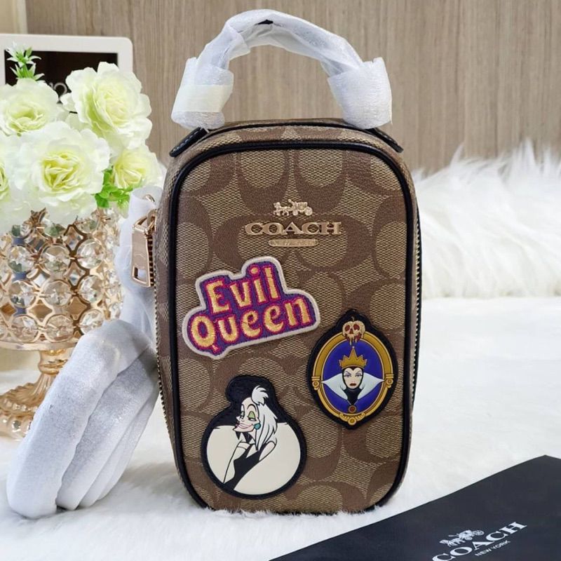 👑ผ่อน0%~แท้100%👑 กระเป๋าสะพาย COACH CC761 Disney X Coach Eva Phone Crossbody In Signature Canvas With Patches