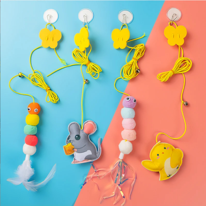 Ming ของเล่นแมวยืดได้ ไม้ตกแมวแบบแขวน  ไม้ล่อแมวสปริง สุ่มลาย พร้อมส่ง