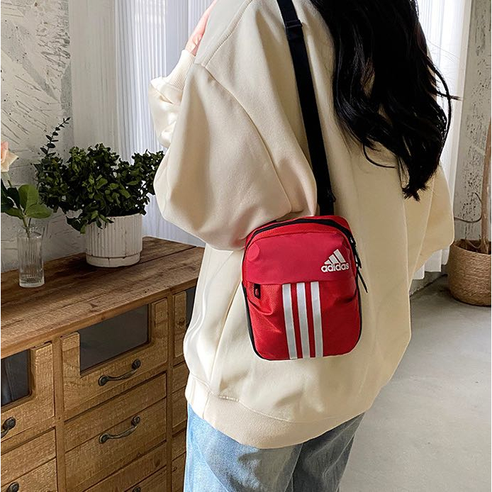 รุ่นใหม่กระเป๋า Messenger แฟชั่นสำหรับผู้ชายและผู้หญิง่(มี 2 แบบให้เลือก)พร้อมส่ง - รูปที่ 6