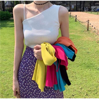 เสื้อกล้าม เบี่ยงไหล่ ผ้าร่อง สีเรียบ สีพื้น ขนาด รอบอก32"-38" ยาว 20"